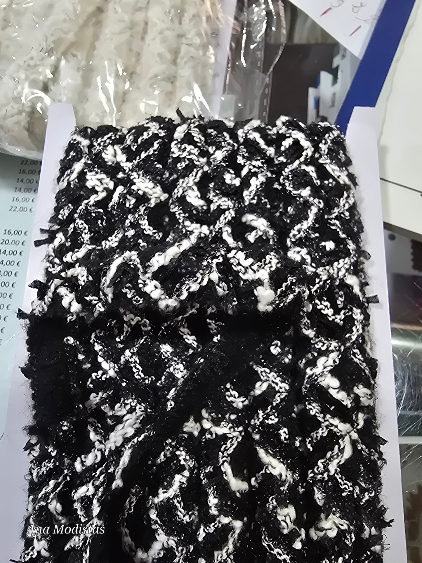Pasamanería tipo Chanel 22458.2