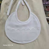Babero punto de cruz "Blanco"